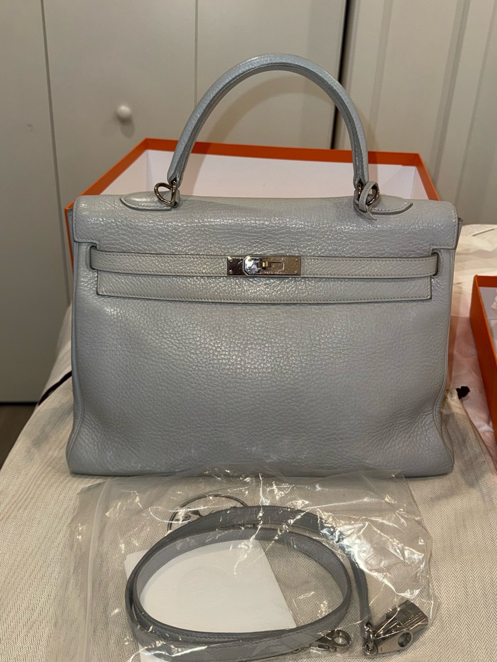 HERMES KELLY 32 Light Gray Top-Handle Leather Bag with PALLADIUM Hardware